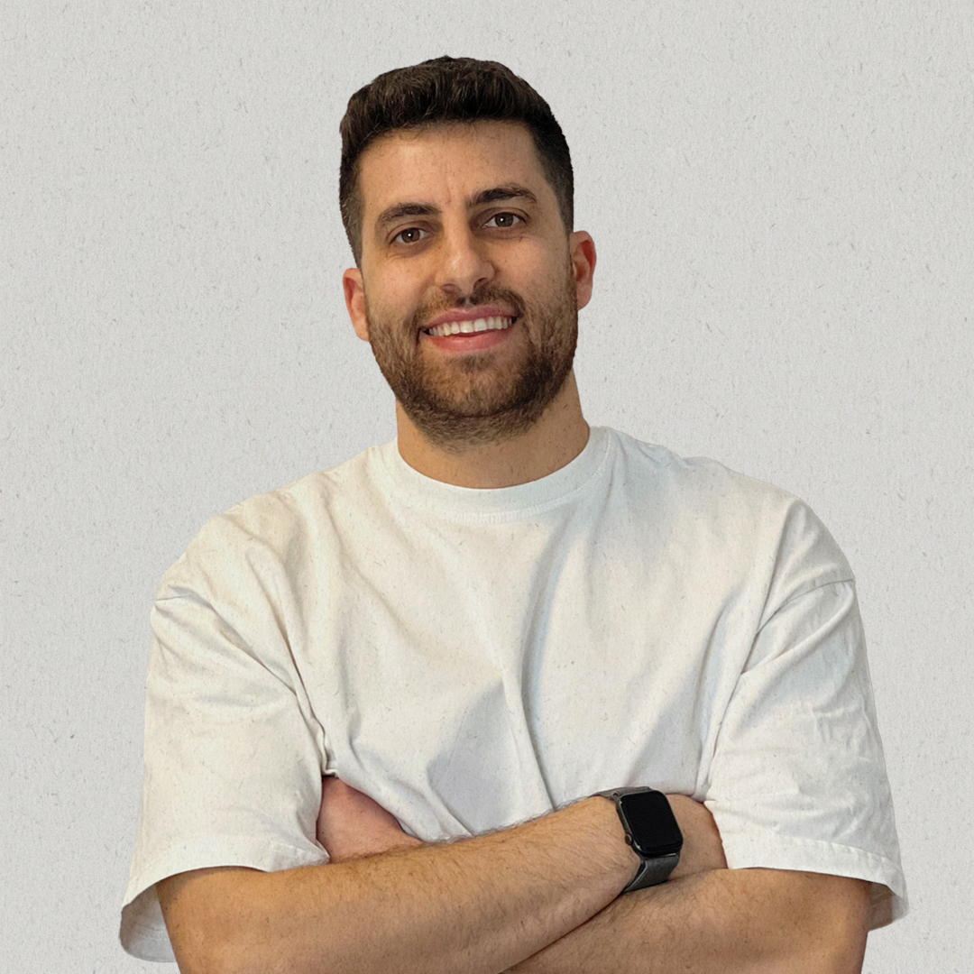 אסף יפת — מעצב גרפי ומומחה מיתוג